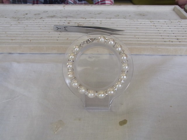真珠のアクセサリー作りで作ったブレスレット完成