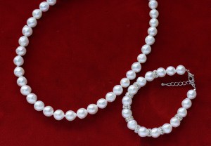 手作り体験で作る本真珠のネックレス＆ブレスレット