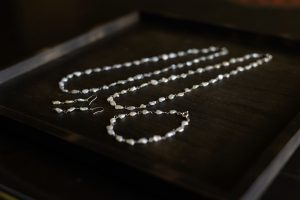 akoyaケシ(天然真珠)のシャラシャラと軽やかな手間暇かけて作ったネックレス。